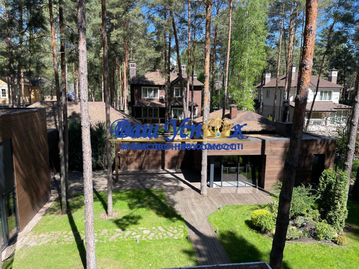 Продажа дома с ремонтом в лесу  . КГ Riviera Village. Лебедевка,
