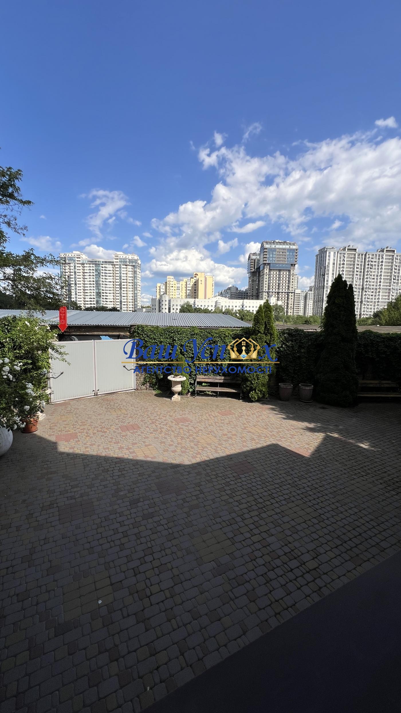 Продажа дома метро Дружбы Народов. ул. Товарная, Печерск.