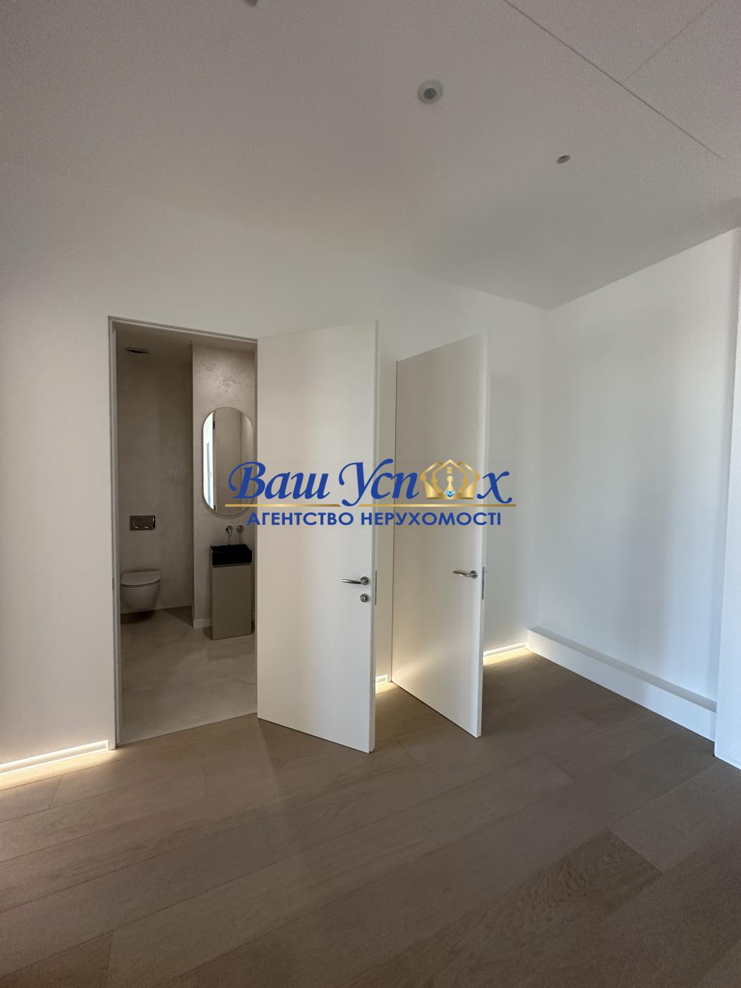 Продажа 5 ком с ремонтом  в центре . ЖК  Renaissance Residence