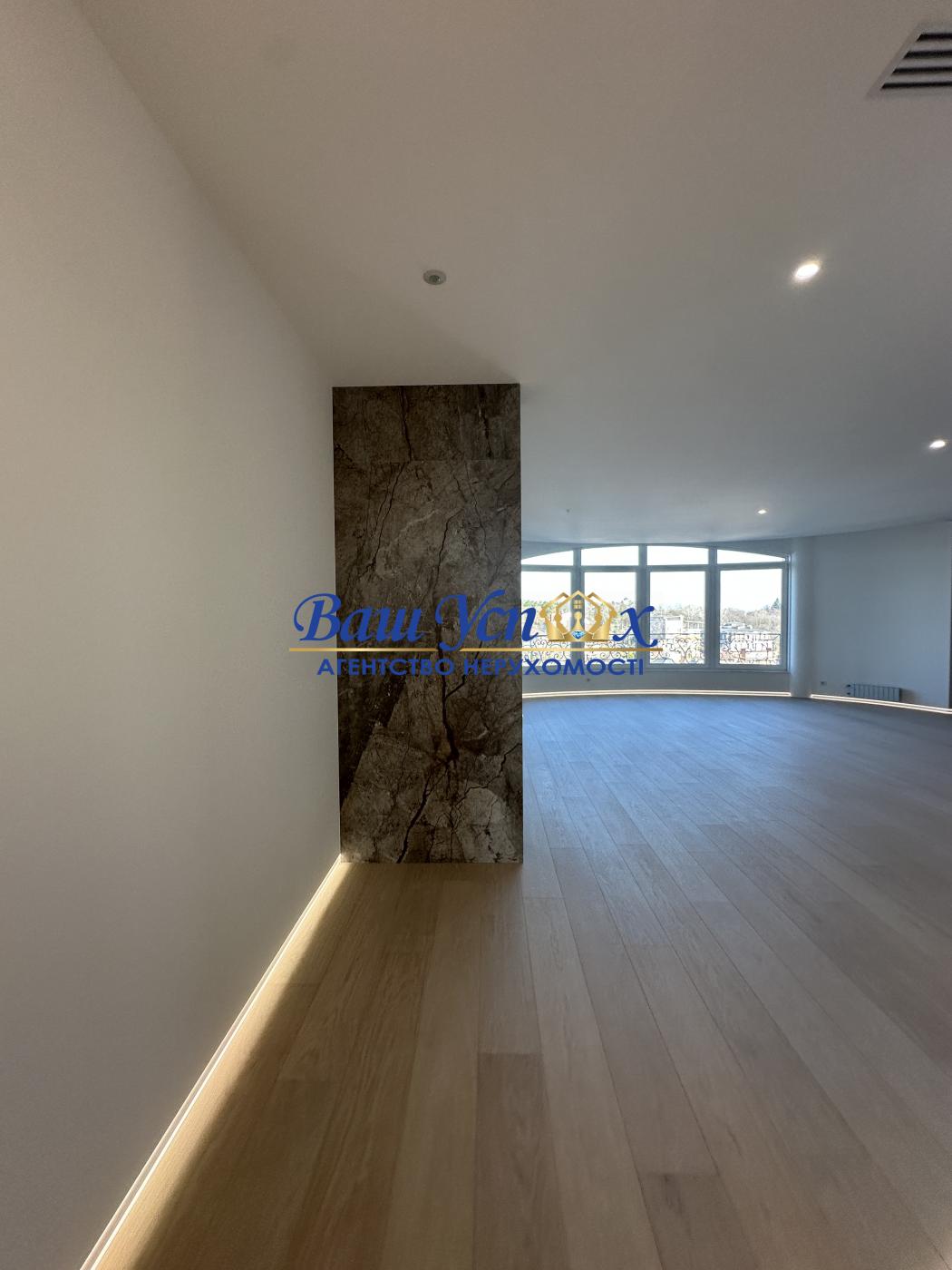 Продажа 5 ком с ремонтом  в центре . ЖК  Renaissance Residence
