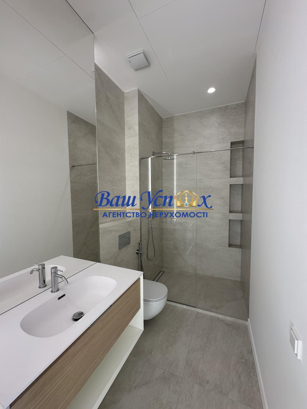 Продажа 5 ком с ремонтом  в центре . ЖК  Renaissance Residence