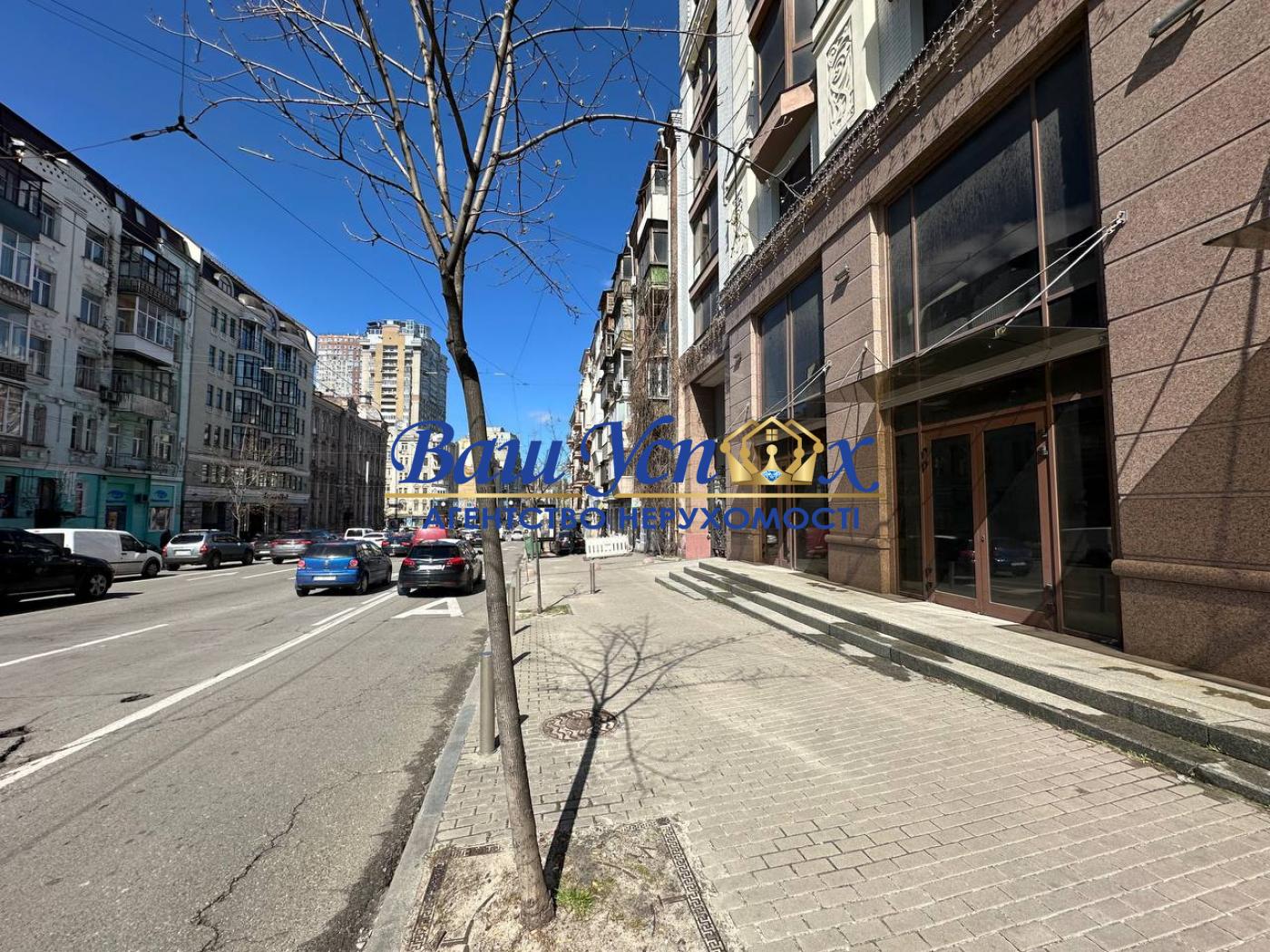 Продажа помещения в центре Киева. БЦ .  ул Саксаганского