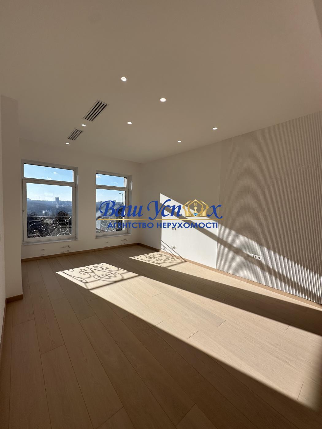 Продажа 5 ком с ремонтом  в центре . ЖК  Renaissance Residence