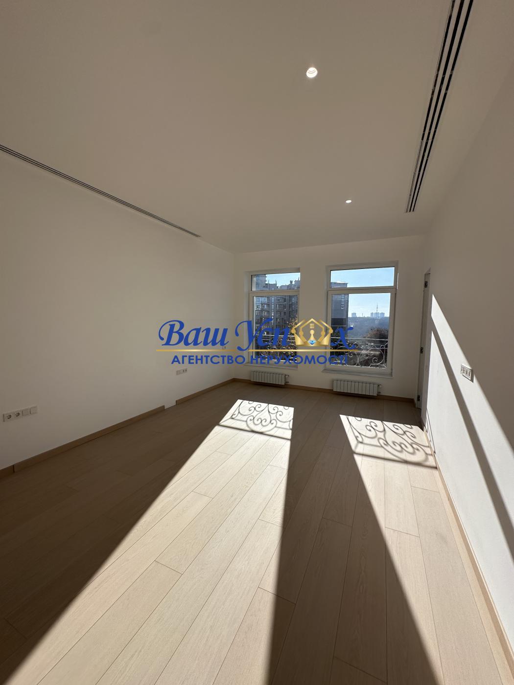 Продажа 5 ком с ремонтом  в центре . ЖК  Renaissance Residence