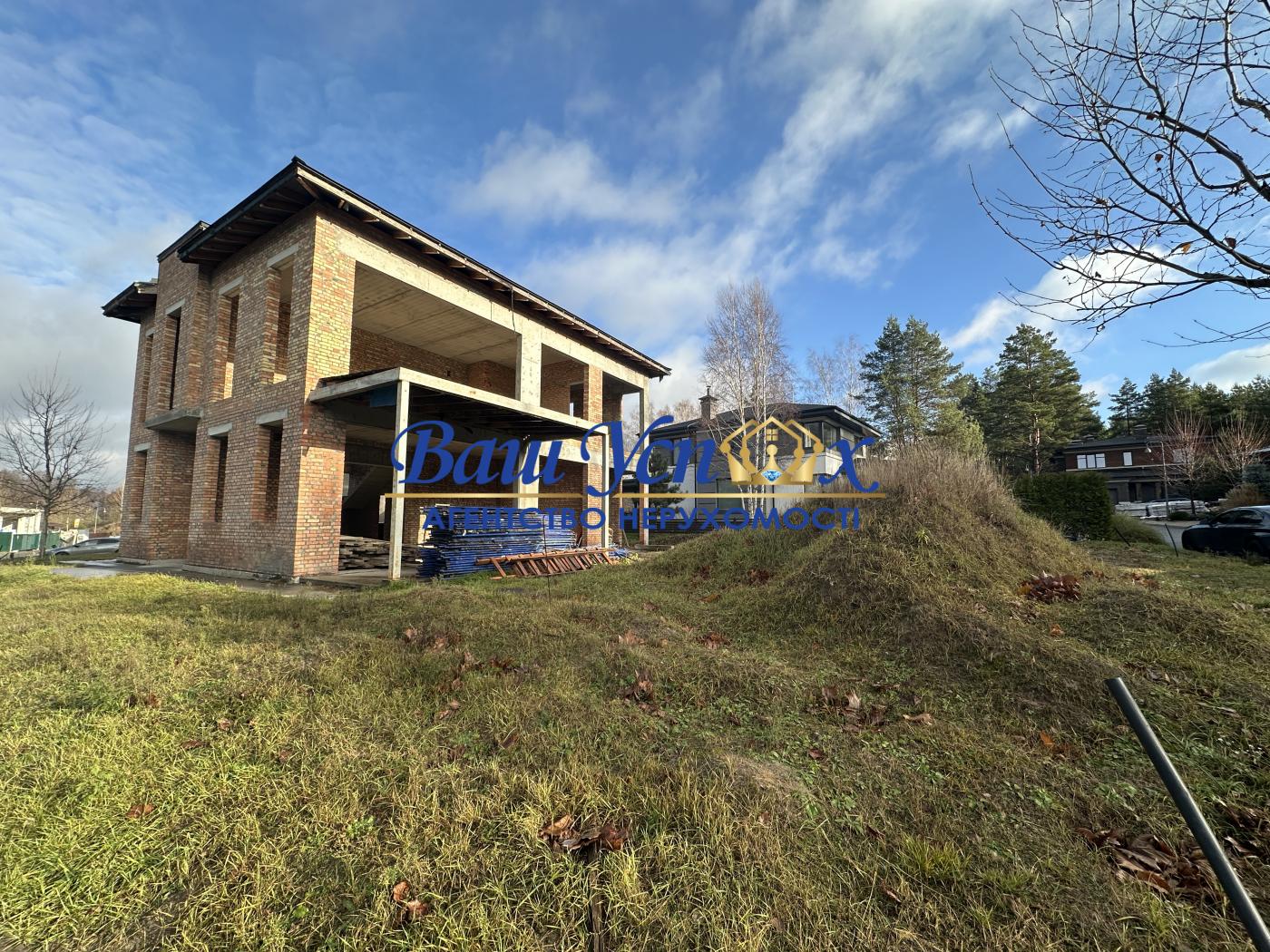Продажа дома  КМ Green Hills   ул. Парковая, Вита-почтовая  .
