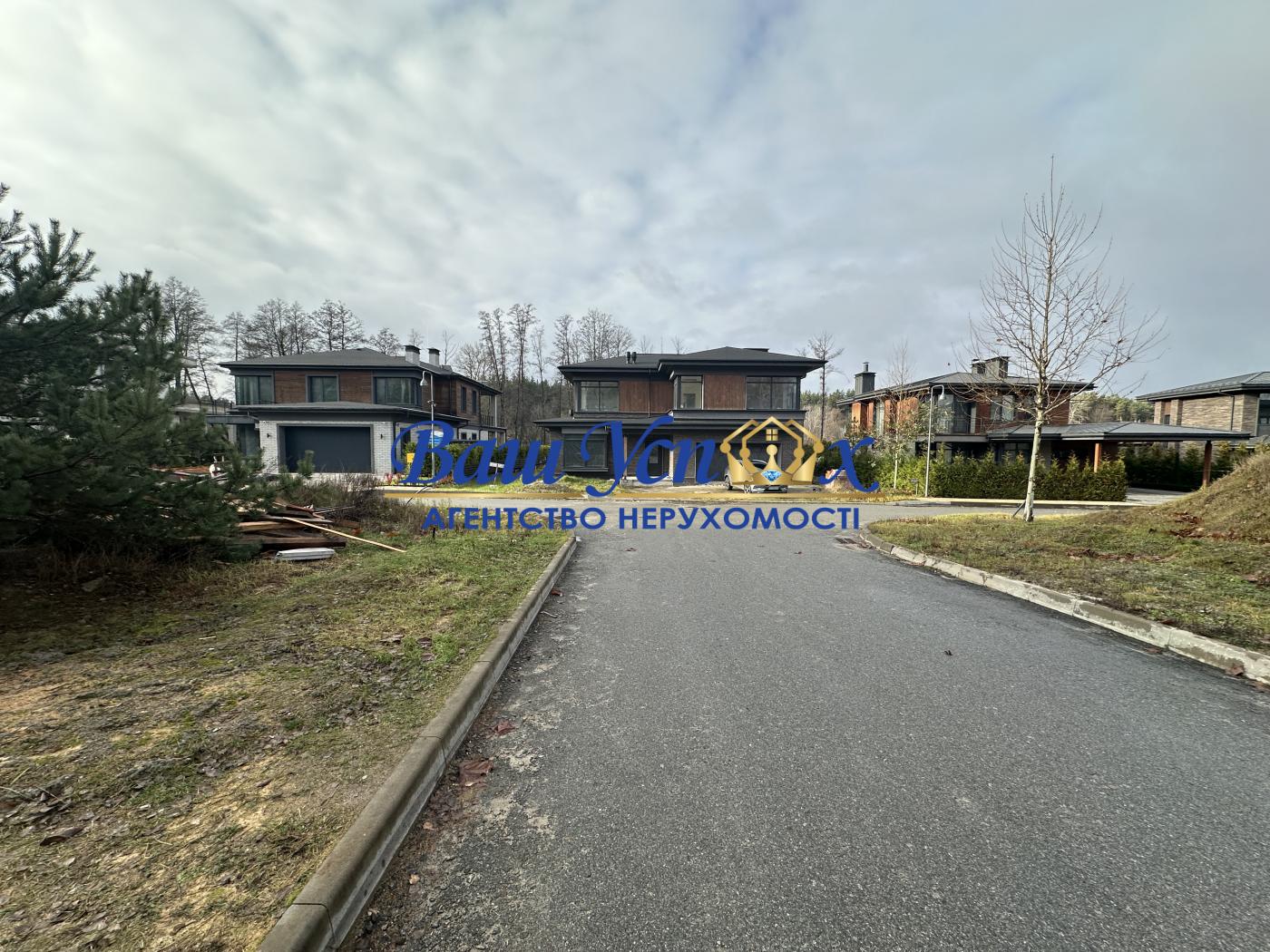 Продажа дома  КМ Green Hills   ул. Парковая, Вита-почтовая  .