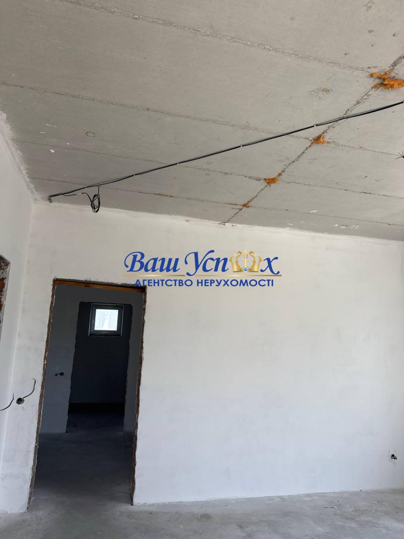Продаж будинку с басейном Крюківщина, в городке. ТЦ 7 Небо .