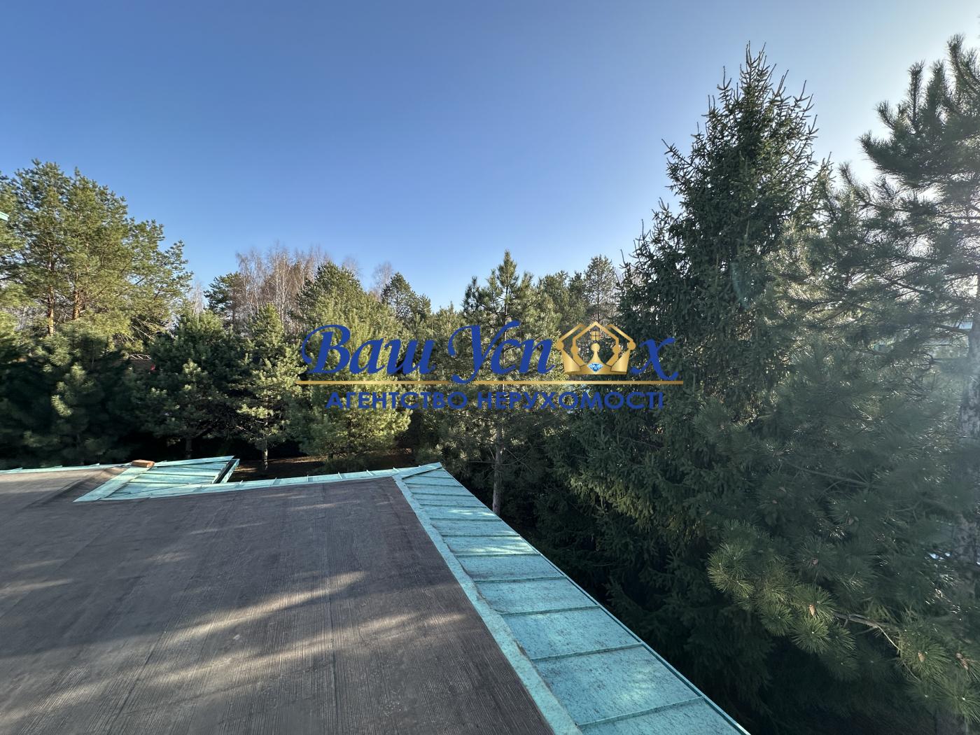 Продажа виллы в городке . село Конча-Заспа. Выход на реку.