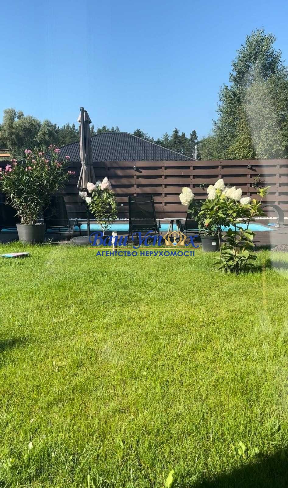 Довгострокова оренда сучасного будинку в котеджному містечку смт Козин