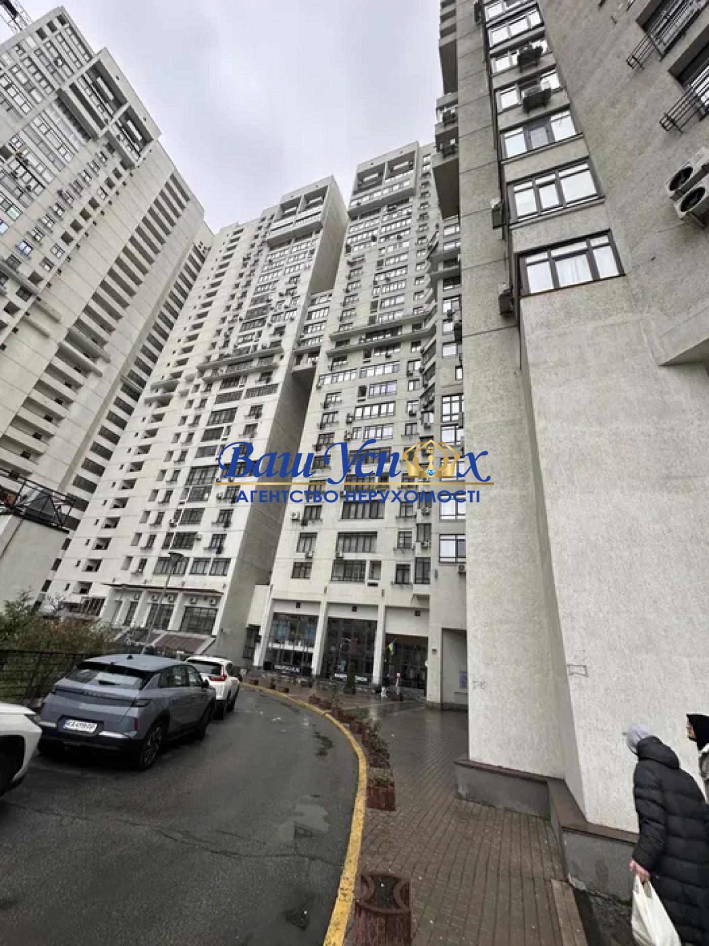 Продажа 2 ком с ремонтом  ул. Коновальца Евгения, Центр, Киев