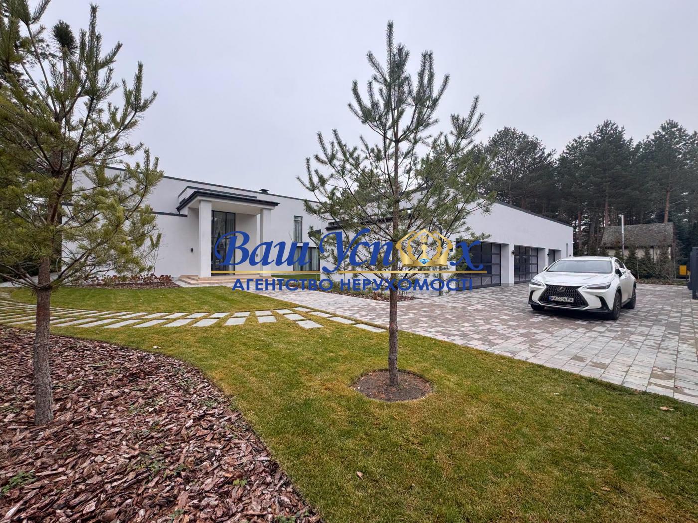 Продажа дома с ремонтом у воды в Riviera Village, Вышгород