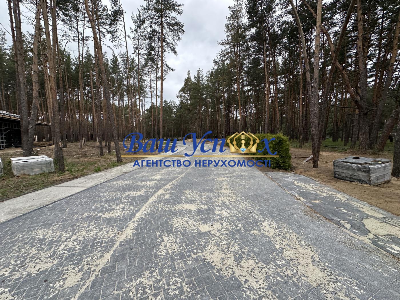 Продаж нового будинку в лісі село Конча-Запса .Городок котеджний